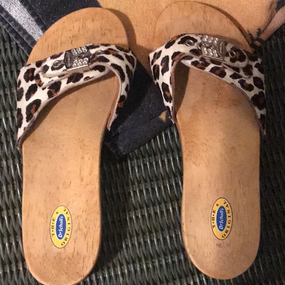Let the animal in you come out, with these Original Dr Scholl’s!
